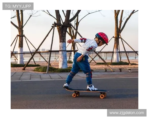 武汉滑板队的盯防战术解析与实战应用探讨 武汉滑板队的盯防战术解析与实战应用探讨