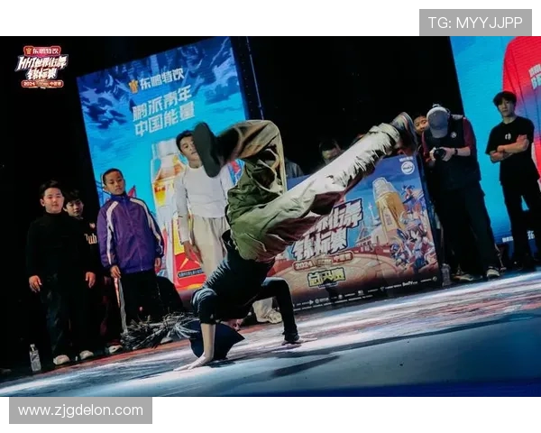 深圳攀岩队在世界街舞大赛中的个人能力表现全面点评与分析 深圳攀岩队在世界街舞大赛中的个人能力表现全面点评与分析