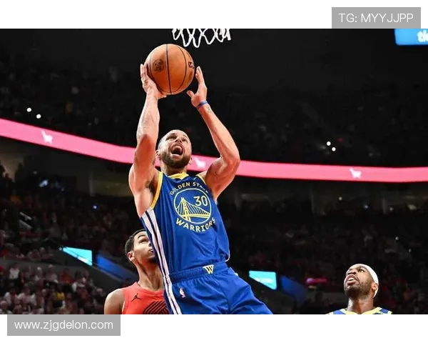 维金斯与乔治精彩对决视频回顾分析全场亮点与精彩瞬间一网打尽