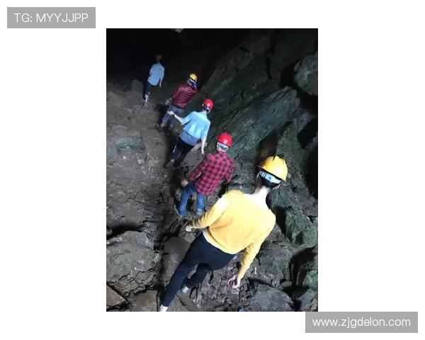 南京攀岩队如何通过节奏革新提升训练效果与竞技水平的探索与实践 南京攀岩队如何通过节奏革新提升训练效果与竞技水平的探索与实践