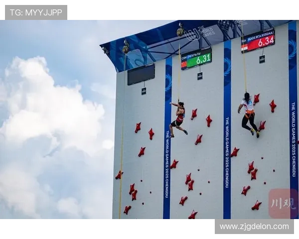 成都攀岩队在世界滑板锦标赛中以54分领先其他队伍展现强大实力