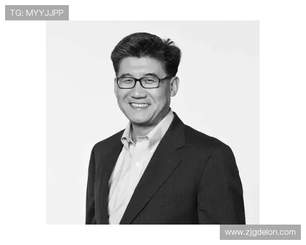 深度对话：周敏如何在英雄联盟中书写自己的传奇人生